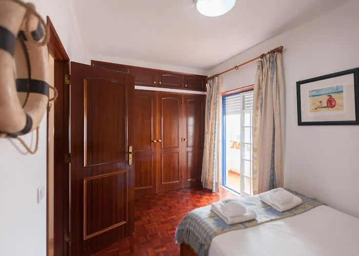 Flh Large House With Terrace