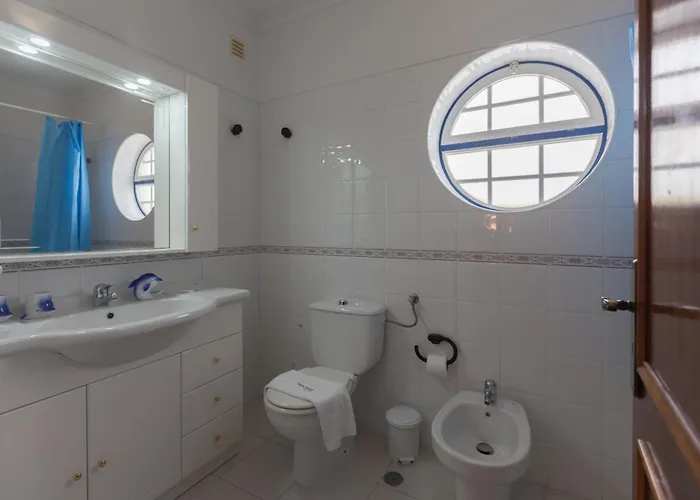 Flh Large House With Terrace 埃里塞拉