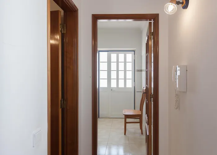 Flh Large House With Terrace