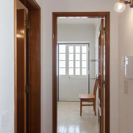 Flh Large House With Terrace